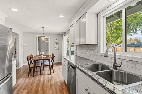 Tiny photo for 2423 Delta Waters Road, Medford, OR 97504 (MLS # 220219986)