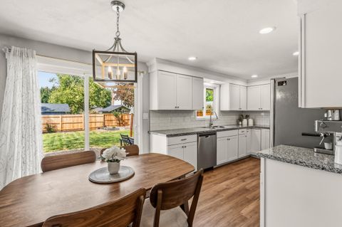 Tiny photo for 2423 Delta Waters Road, Medford, OR 97504 (MLS # 220219986)