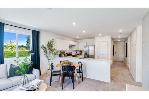 Tiny photo for 16675 Grey Pine St Pne, La Pine, OR 97739 (MLS # 220212912)