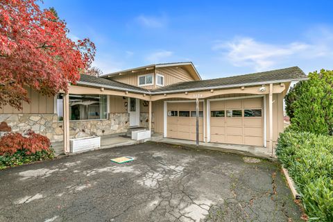 Tiny photo for 3134 Normil Terrace, Medford, OR 97504 (MLS # 220211822)