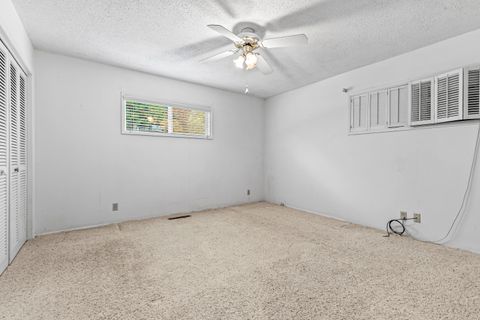 Tiny photo for 3134 Normil Terrace, Medford, OR 97504 (MLS # 220211822)