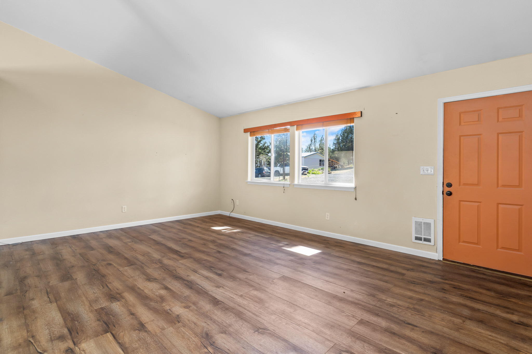 Golden Horseshoe - Residential