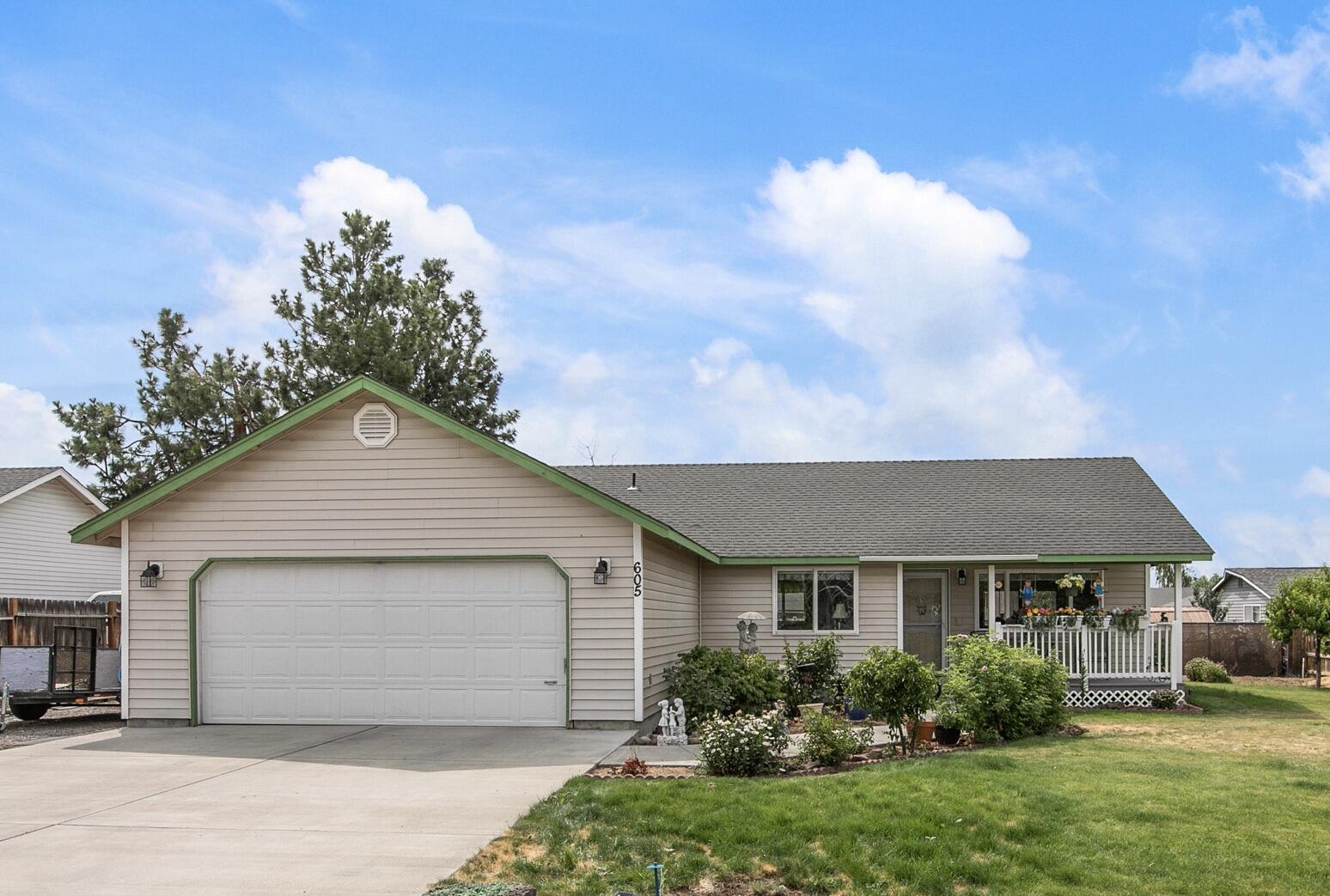 East Valley View Est - Residential