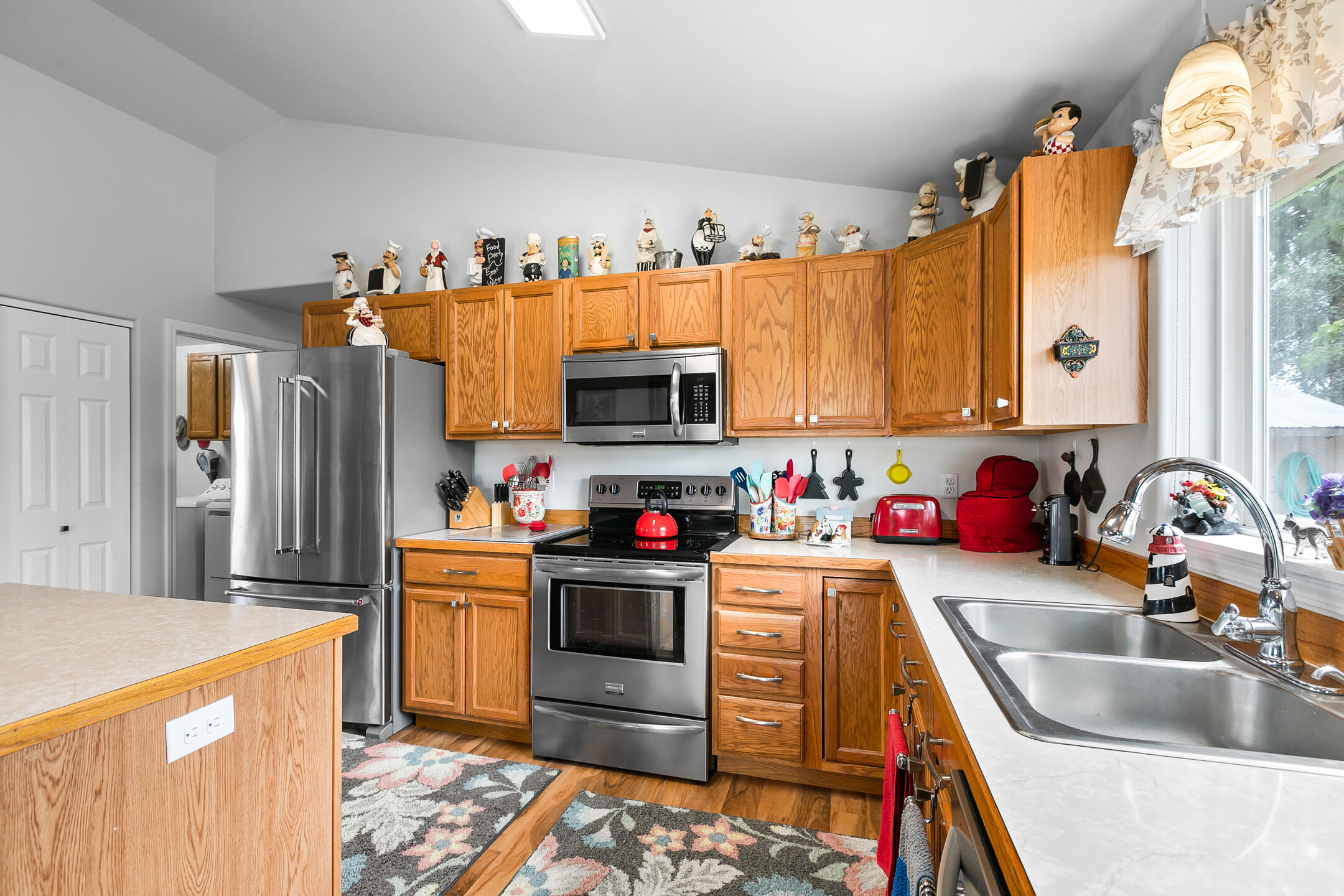 East Valley View Est - Residential