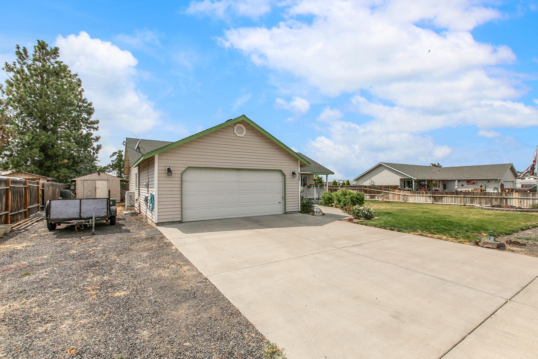 East Valley View Est - Residential