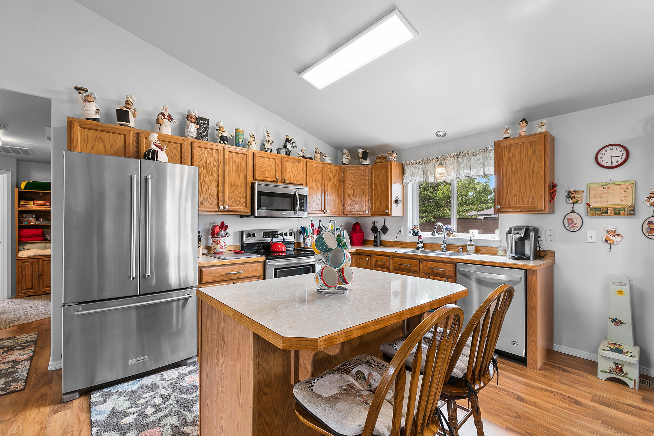 East Valley View Est - Residential