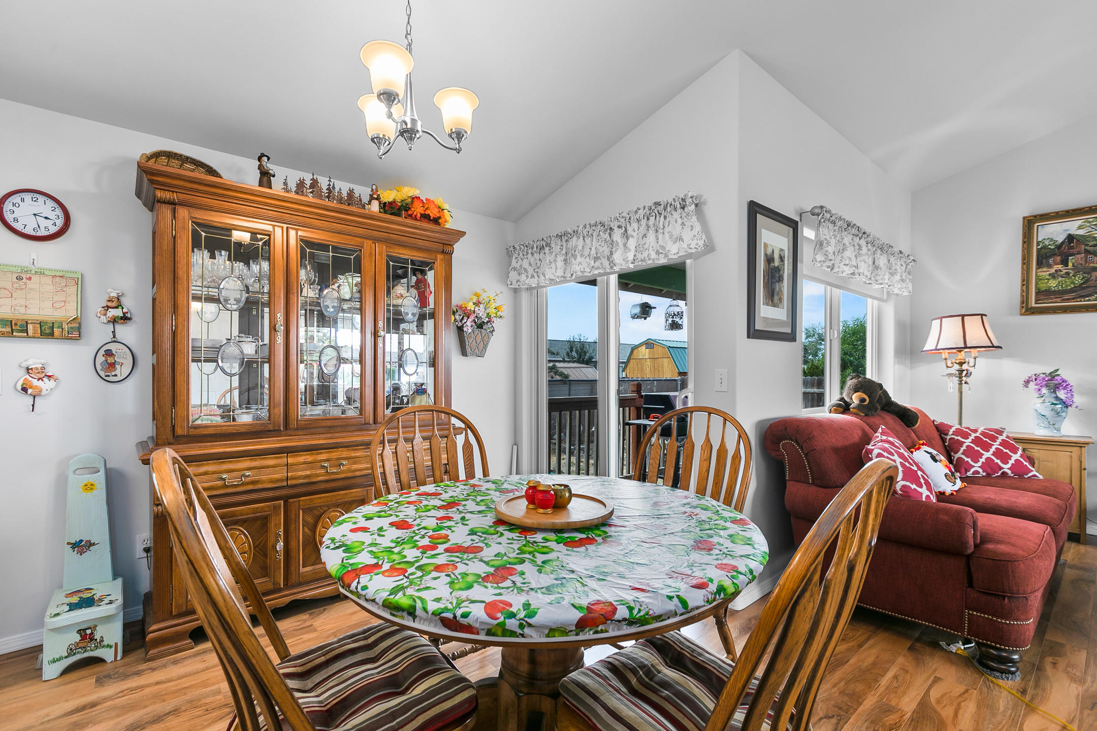 East Valley View Est - Residential