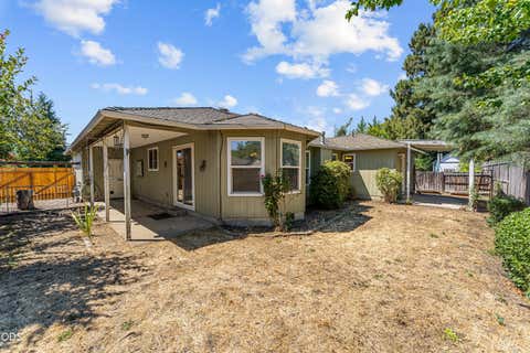 Tiny photo for 1222 Greentree Way, Central Point, OR 97502 (MLS # 220226634)