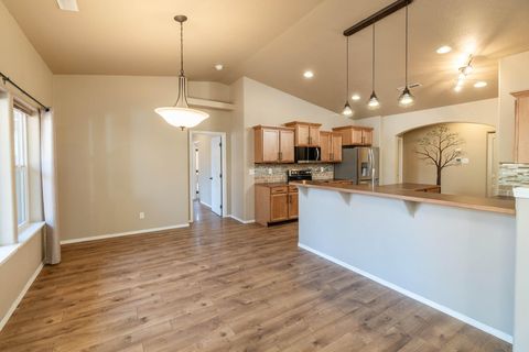 Tiny photo for 1660 W Williamson Avenue, Sisters, OR 97759 (MLS # 220210384)