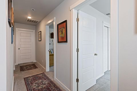 Tiny photo for 51769 Fordham Drive, La Pine, OR 97739 (MLS # 220217240)