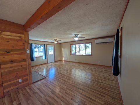 Tiny photo for 2445 5th Street, Malin, OR 97632 (MLS # 220220215)