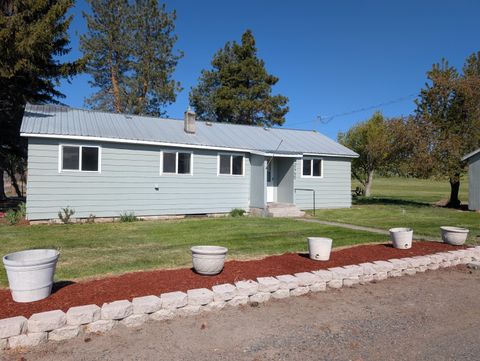 Tiny photo for 2445 5th Street, Malin, OR 97632 (MLS # 220220215)