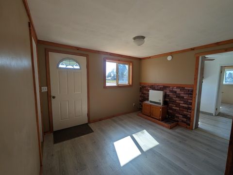 Tiny photo for 2445 5th Street, Malin, OR 97632 (MLS # 220220215)