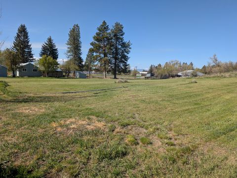 Tiny photo for 2445 5th Street, Malin, OR 97632 (MLS # 220220215)