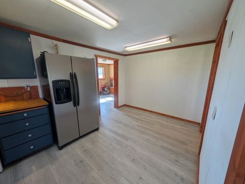 Tiny photo for 2445 5th Street, Malin, OR 97632 (MLS # 220220215)