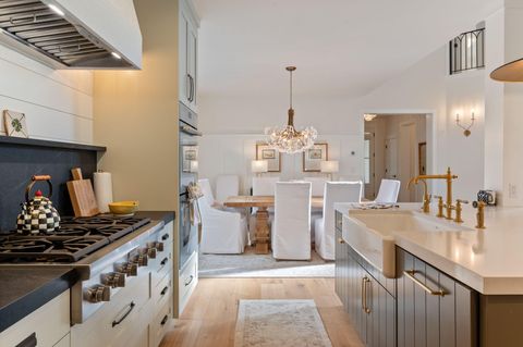 Tiny photo for 61519 Cultus Lake Court, Bend, OR 97702 (MLS # 220215057)