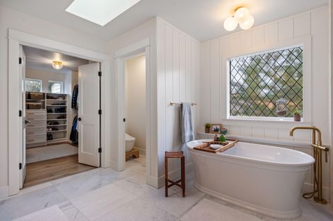 Tiny photo for 61519 Cultus Lake Court, Bend, OR 97702 (MLS # 220215057)