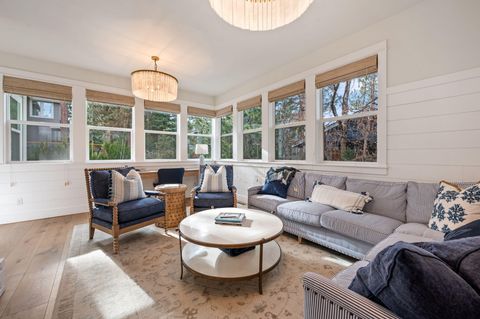 Tiny photo for 61519 Cultus Lake Court, Bend, OR 97702 (MLS # 220215057)