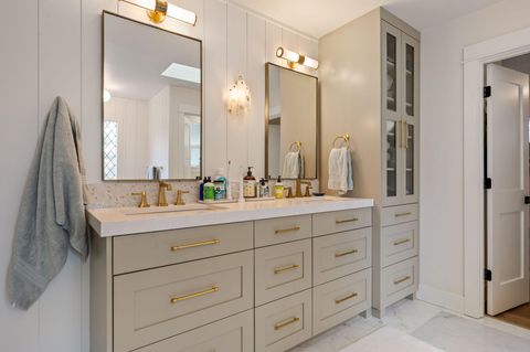 Tiny photo for 61519 Cultus Lake Court, Bend, OR 97702 (MLS # 220215057)