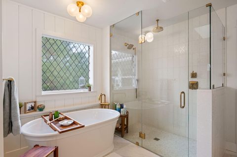 Tiny photo for 61519 Cultus Lake Court, Bend, OR 97702 (MLS # 220215057)