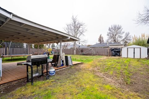 Tiny photo for 2441 N Keene Way Drive, Medford, OR 97504 (MLS # 220212935)