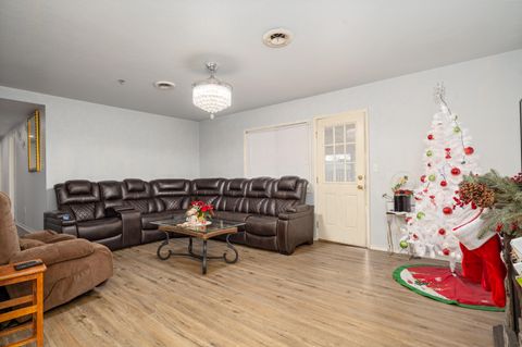 Tiny photo for 2441 N Keene Way Drive, Medford, OR 97504 (MLS # 220212935)