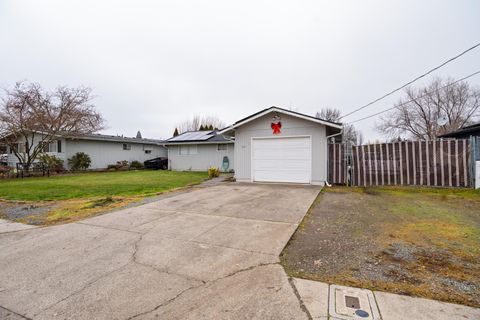 Tiny photo for 2441 N Keene Way Drive, Medford, OR 97504 (MLS # 220212935)