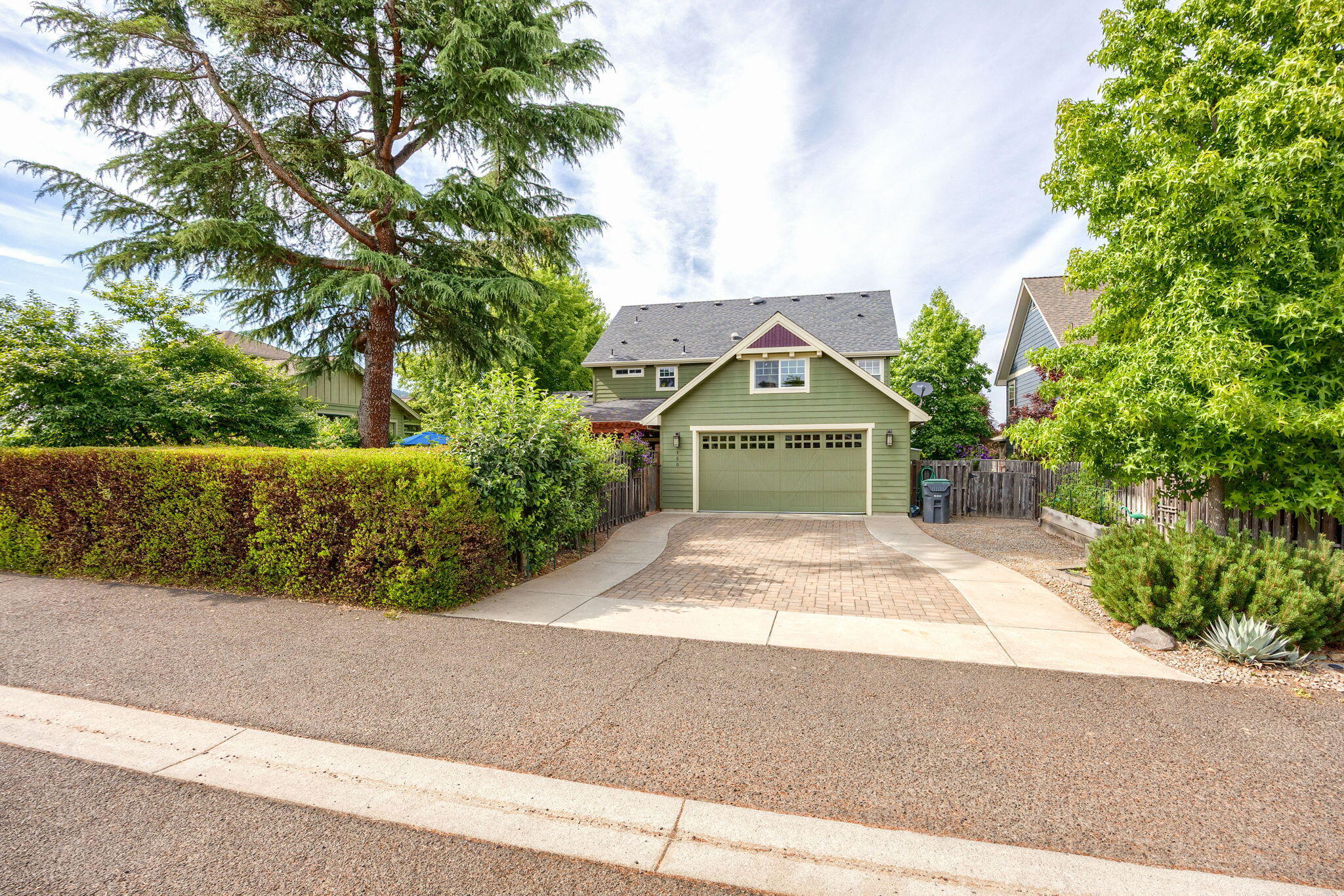 Vineyard View - Residential