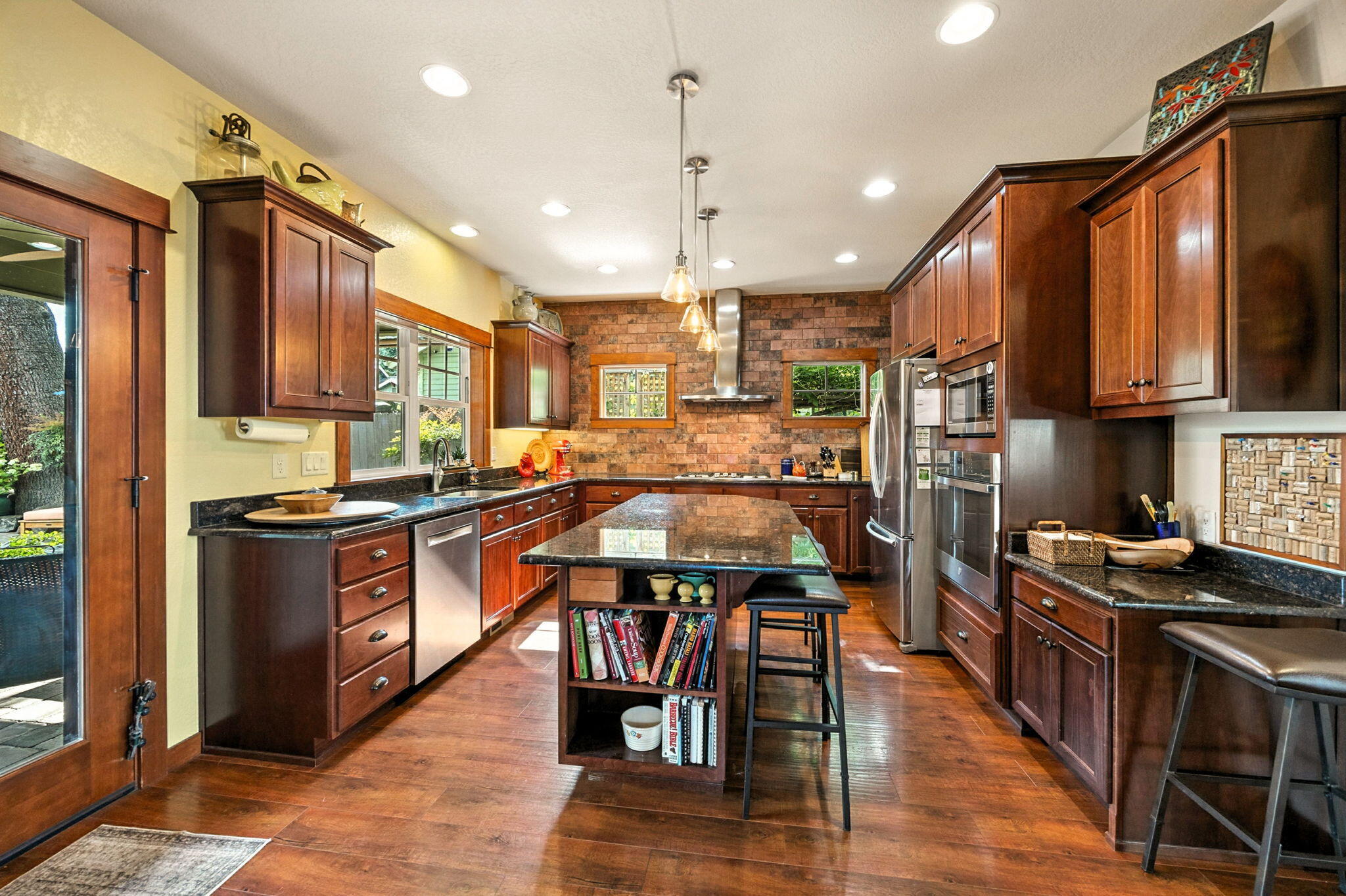 Vineyard View - Residential