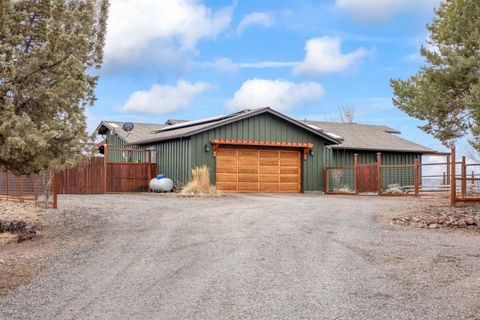 Tiny photo for 2603 NE Meadowcrest Drive, Prineville, OR 97754 (MLS # 220214233)