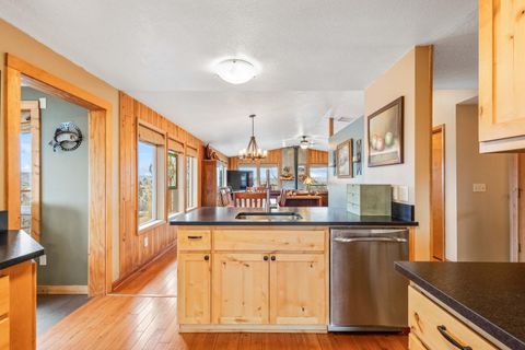 Tiny photo for 2603 NE Meadowcrest Drive, Prineville, OR 97754 (MLS # 220214233)