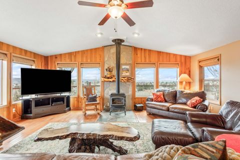 Tiny photo for 2603 NE Meadowcrest Drive, Prineville, OR 97754 (MLS # 220214233)