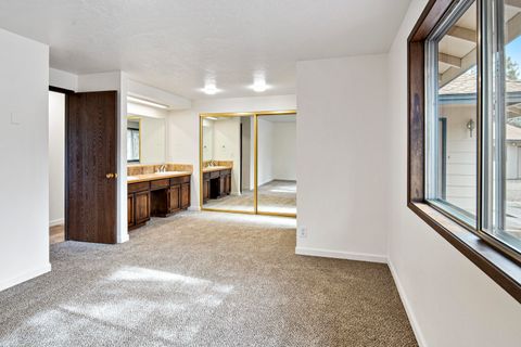Tiny photo for 7203 NW Westwood Lane, Terrebonne, OR 97760 (MLS # 220220053)