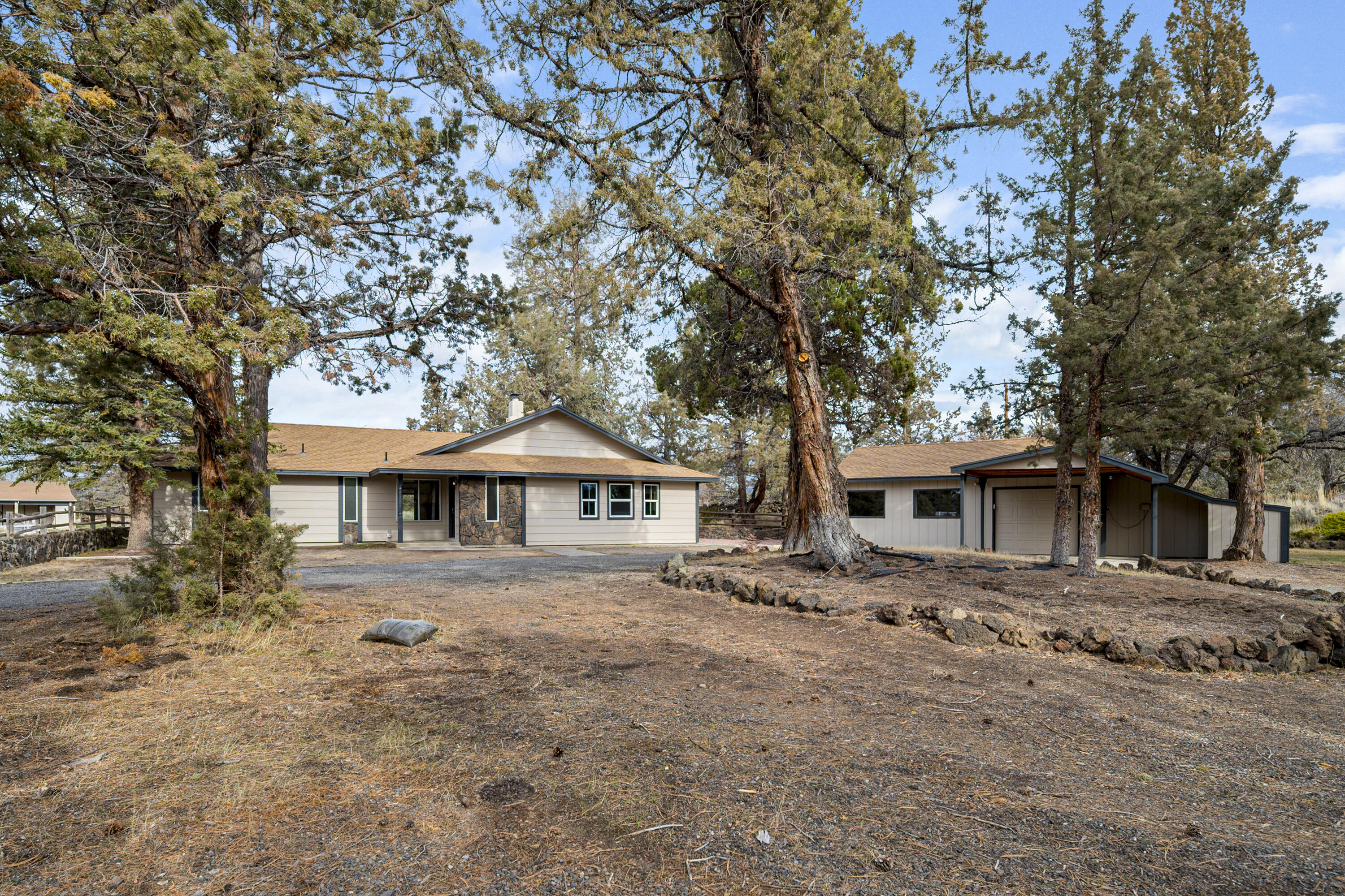 7203 NW Westwood Lane