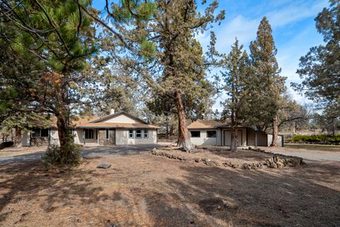 Photo of 7203 NW Westwood Lane, Terrebonne, OR 97760 (MLS # 220220053)
