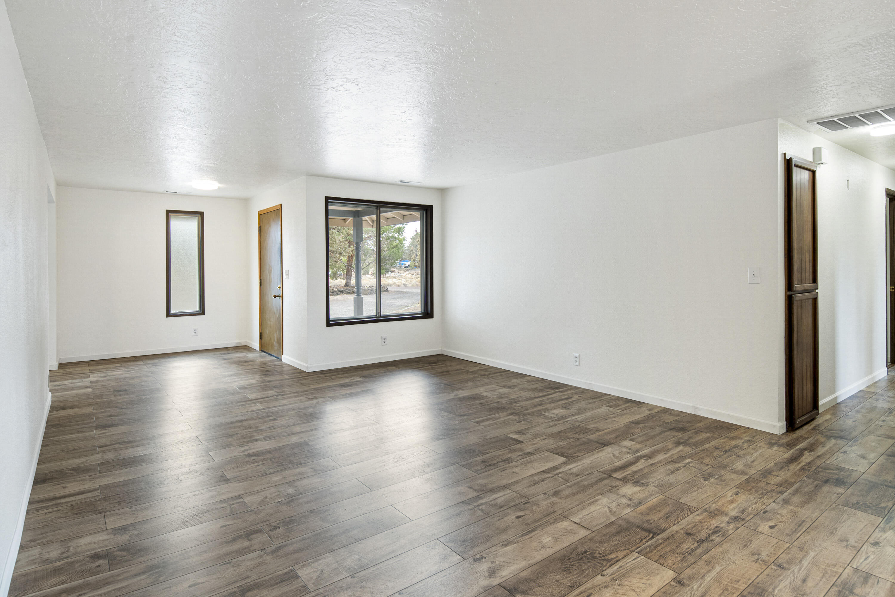 7203 NW Westwood Lane