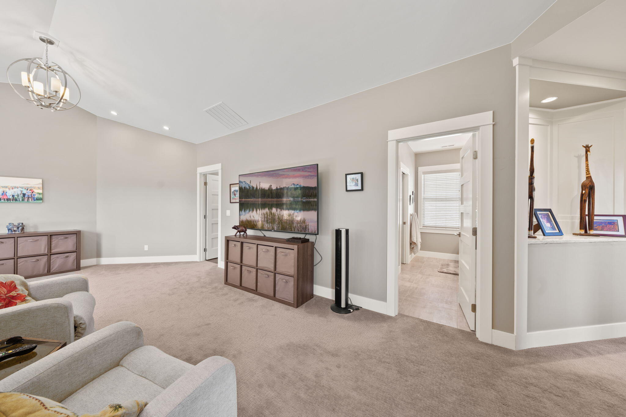 SaddleStone - Residential