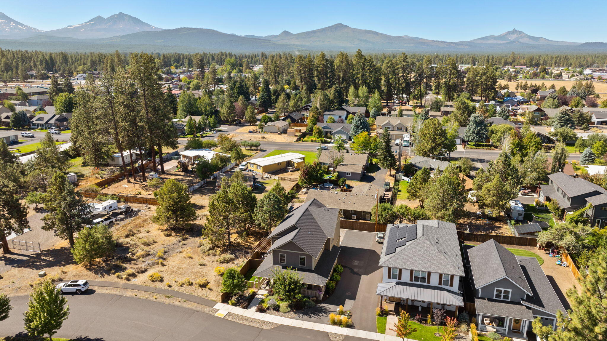 SaddleStone - Residential