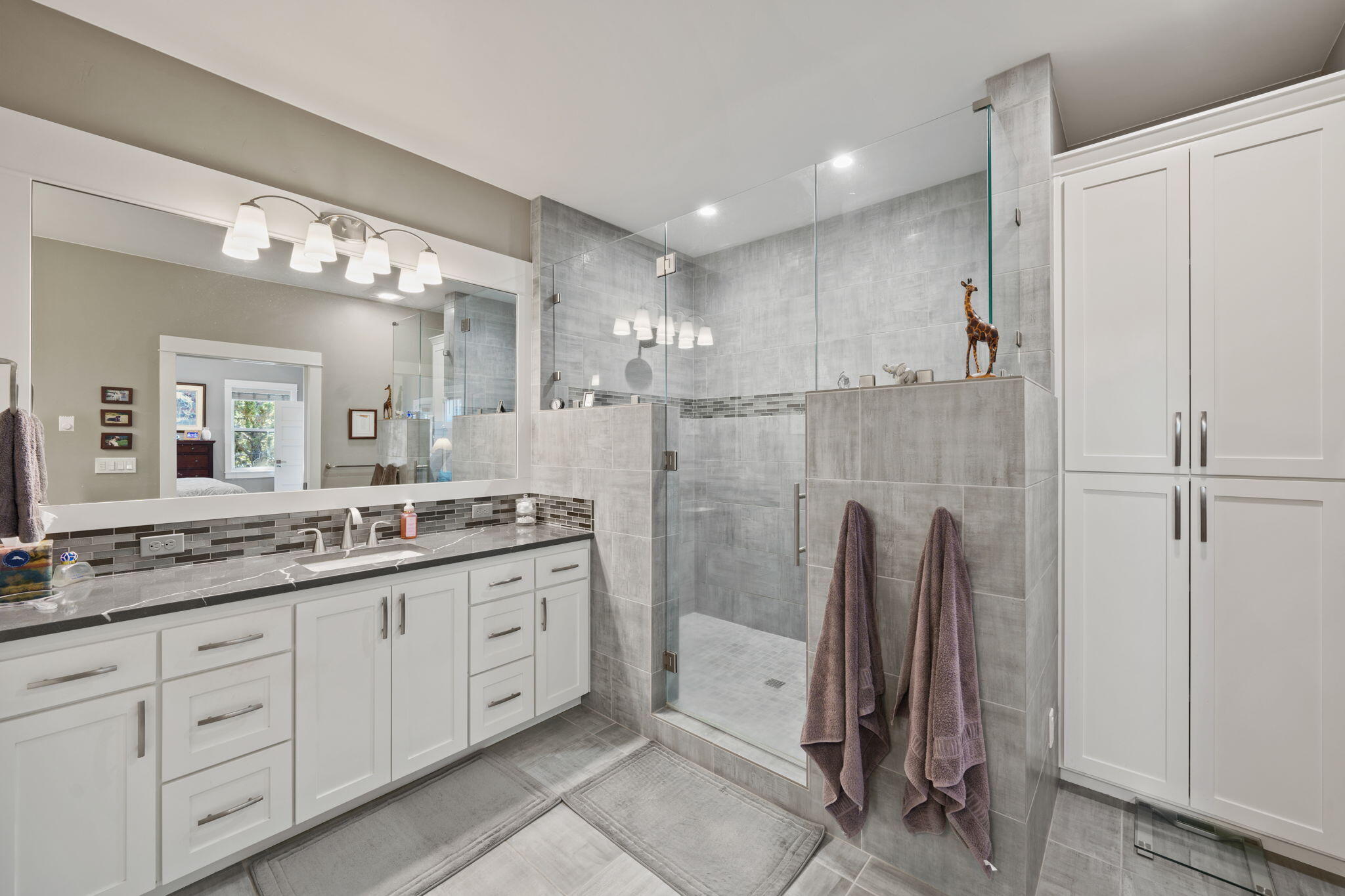 SaddleStone - Residential