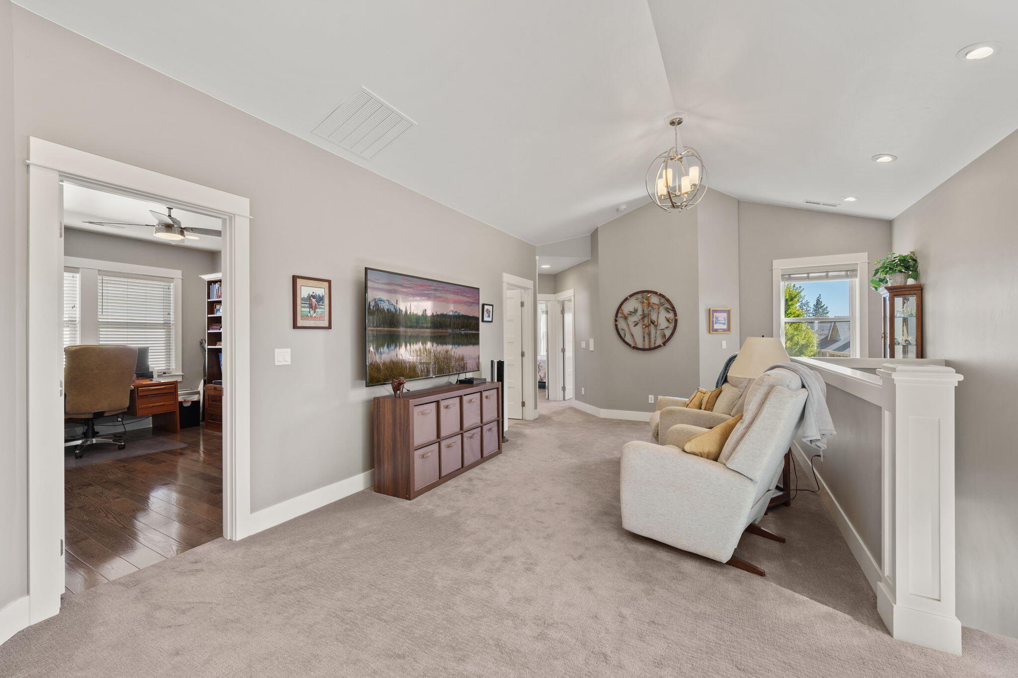 SaddleStone - Residential