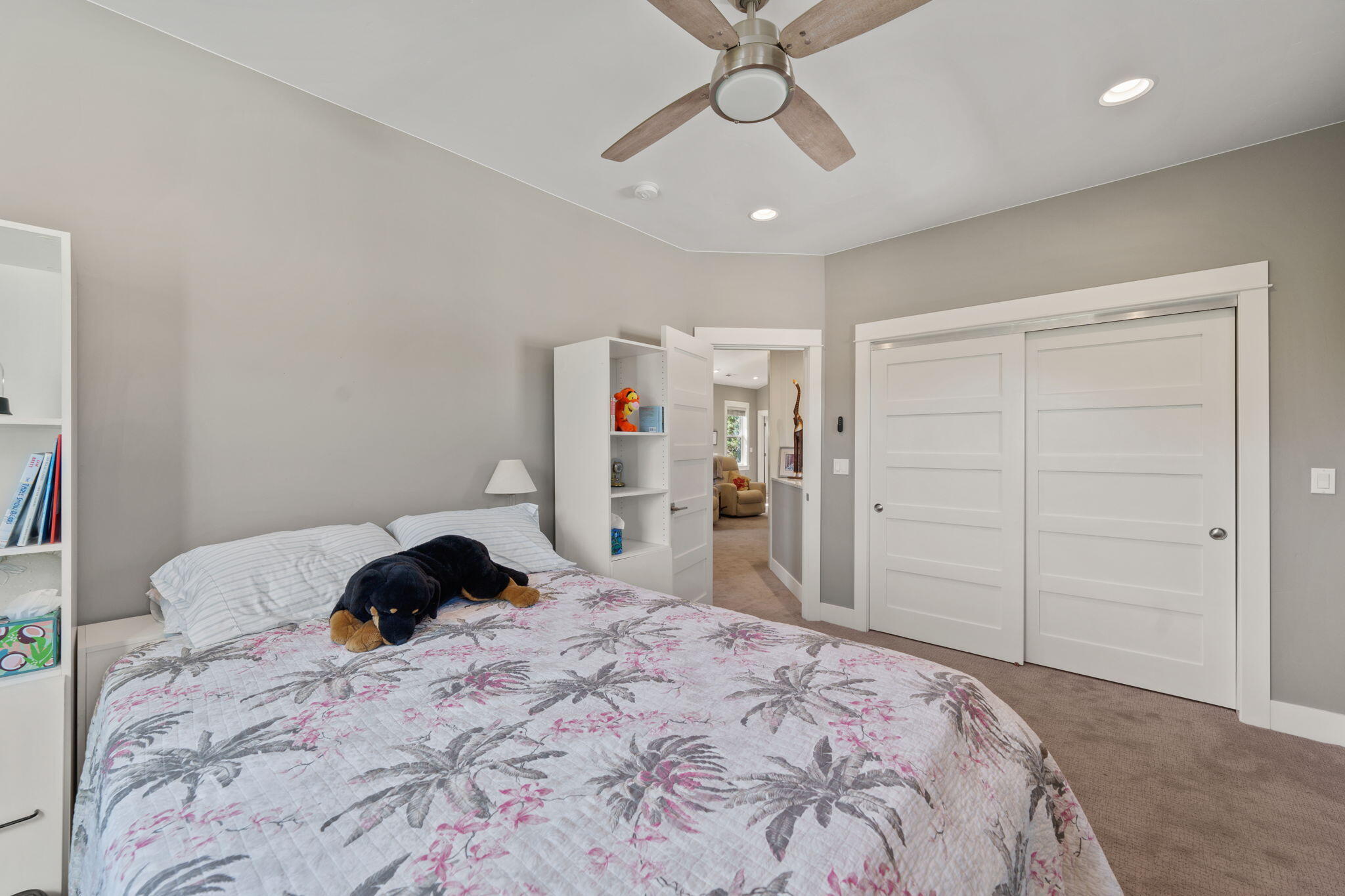 SaddleStone - Residential