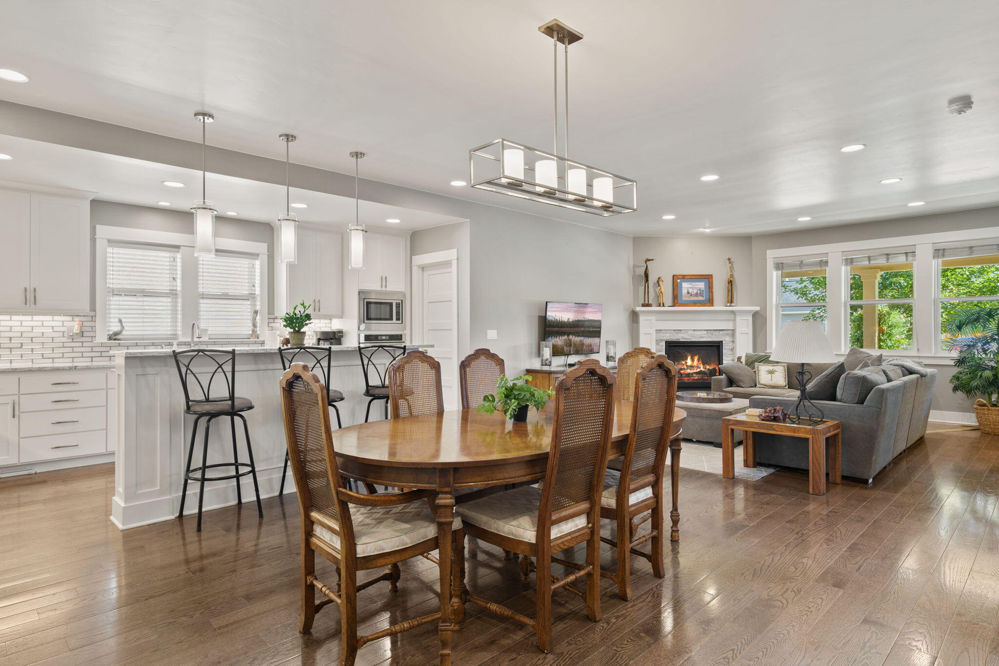 SaddleStone - Residential