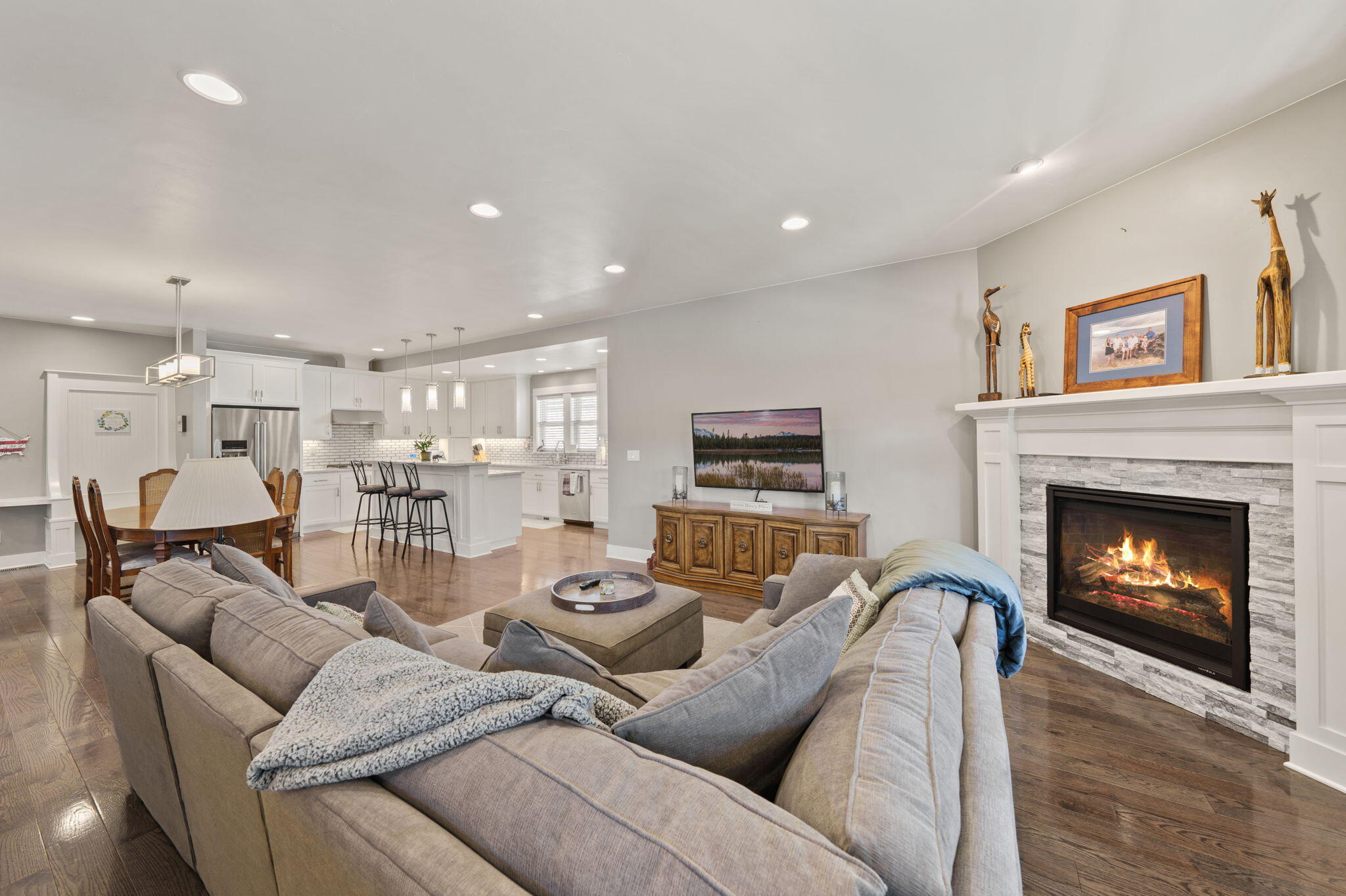 SaddleStone - Residential