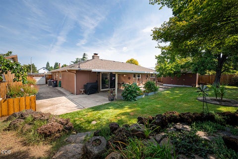 Tiny photo for 1872 Hybiscus Street, Medford, OR 97504 (MLS # 220227192)
