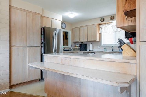 Tiny photo for 1872 Hybiscus Street, Medford, OR 97504 (MLS # 220227192)