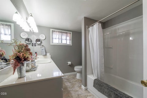 Tiny photo for 1872 Hybiscus Street, Medford, OR 97504 (MLS # 220227192)