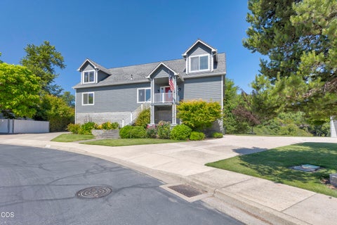 Tiny photo for 106 Creek View Lane, Rogue River, OR 97537 (MLS # 220223261)