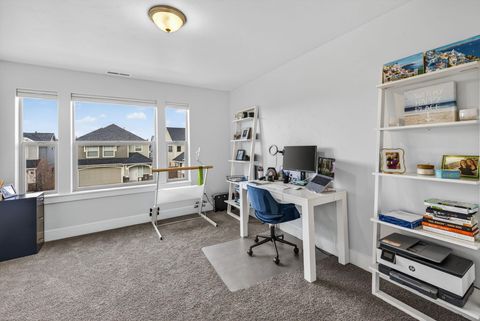 Tiny photo for 20583 Rolen Avenue, Bend, OR 97702 (MLS # 220212599)