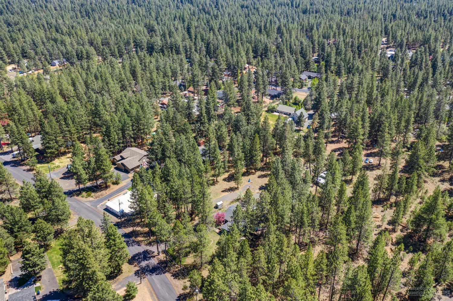 Deschutes RiverWoods - Land