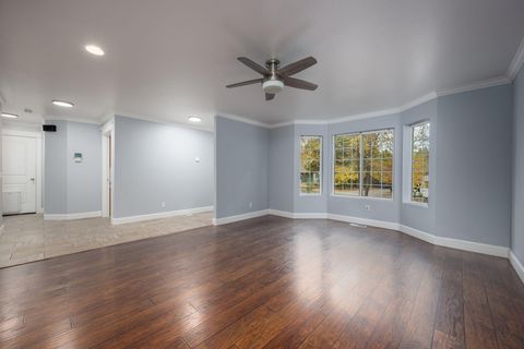 Tiny photo for 530 NE Majesty Lane, Bend, OR 97701 (MLS # 220211674)